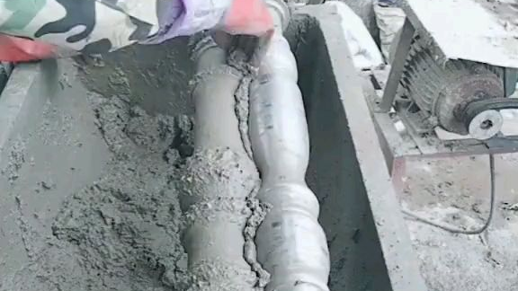 都不要买不结实,我们家的都掉了,也很危险